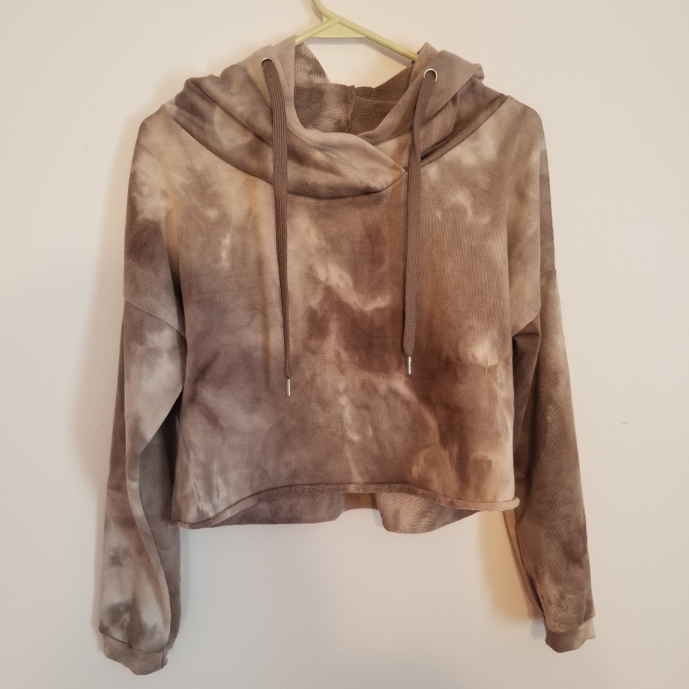 Cropped tie dye hoodie
